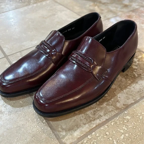 Florsheim | Shoes | Florsheim Mens Burgundy Slip On Loafers 95 Nwot | Poshmark Florsheim | Shoes | Florsheim Mens Burgundy Slip On Loafers 95 Nwot | Poshmark